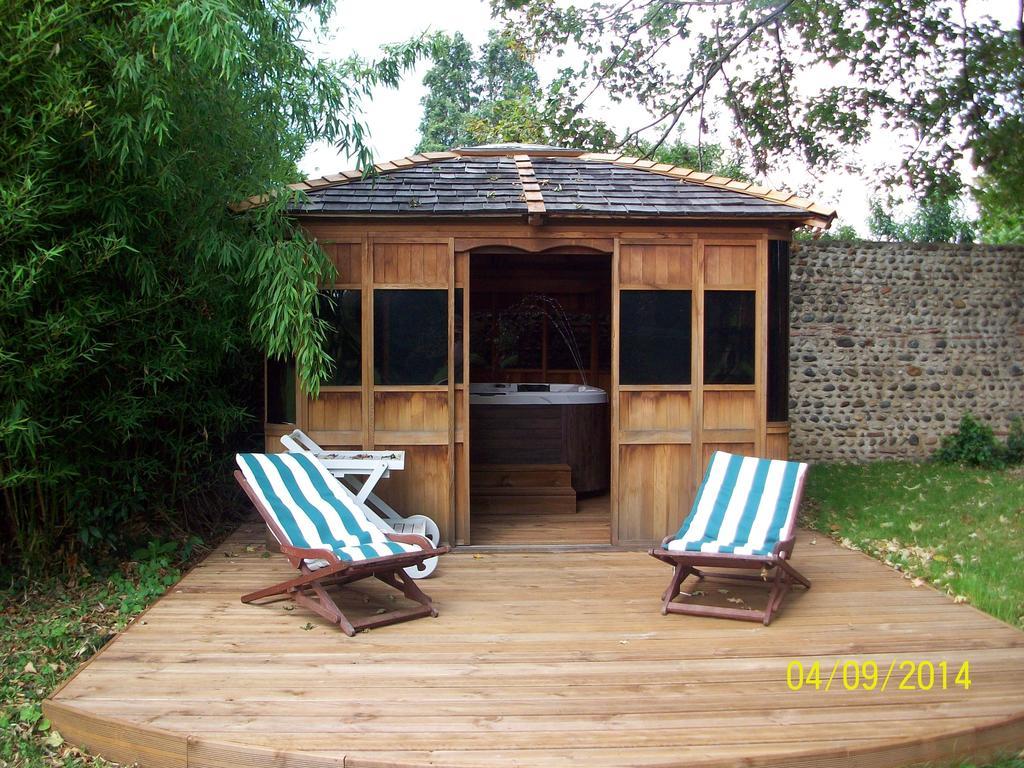 La Maison D'Anais Vic-en-Bigorre Luaran gambar