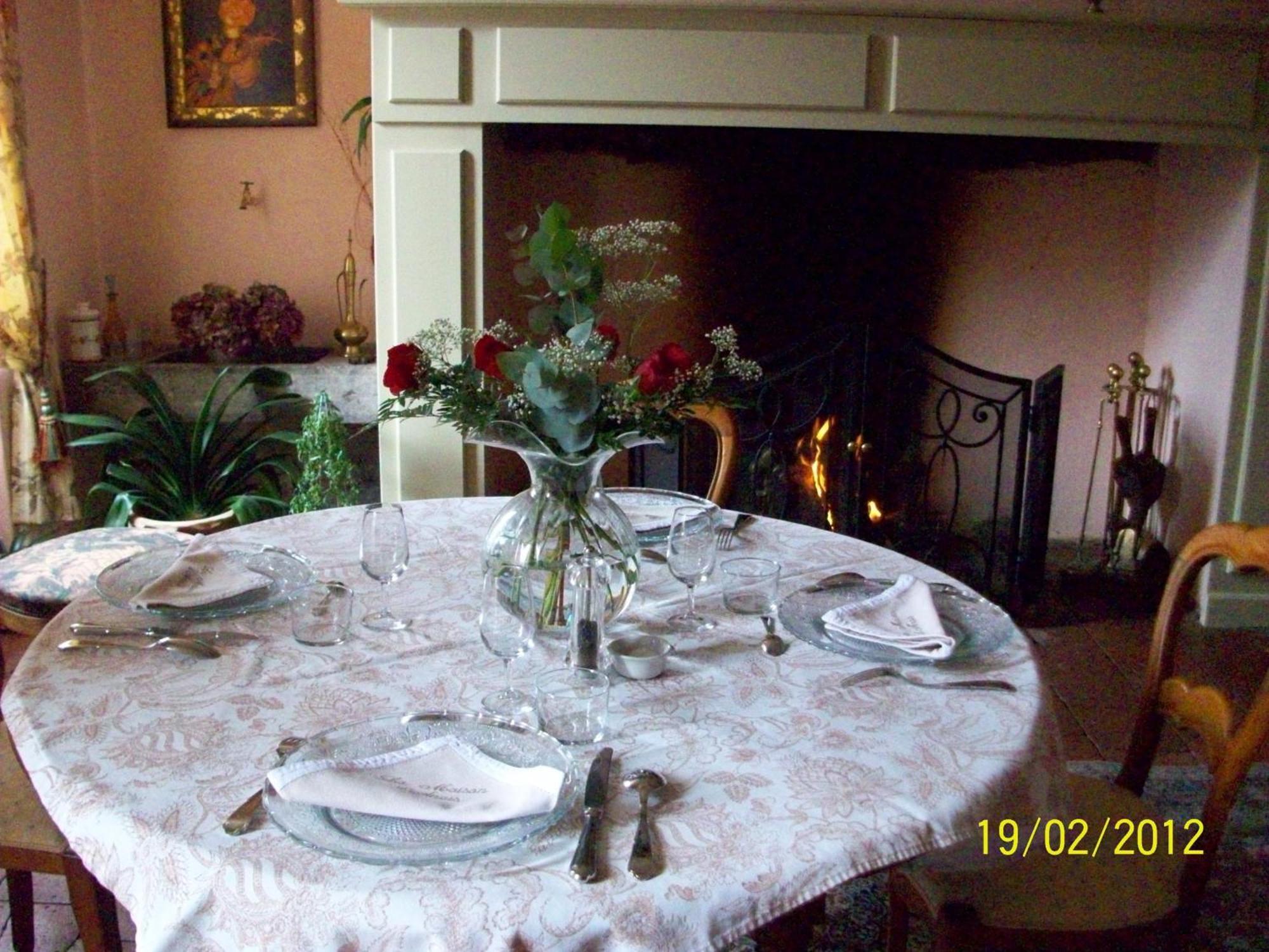 La Maison D'Anais Vic-en-Bigorre Luaran gambar