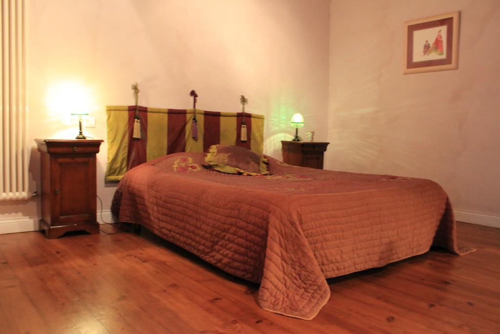 La Maison D'Anais Vic-en-Bigorre Luaran gambar