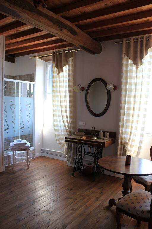 La Maison D'Anais Vic-en-Bigorre Luaran gambar
