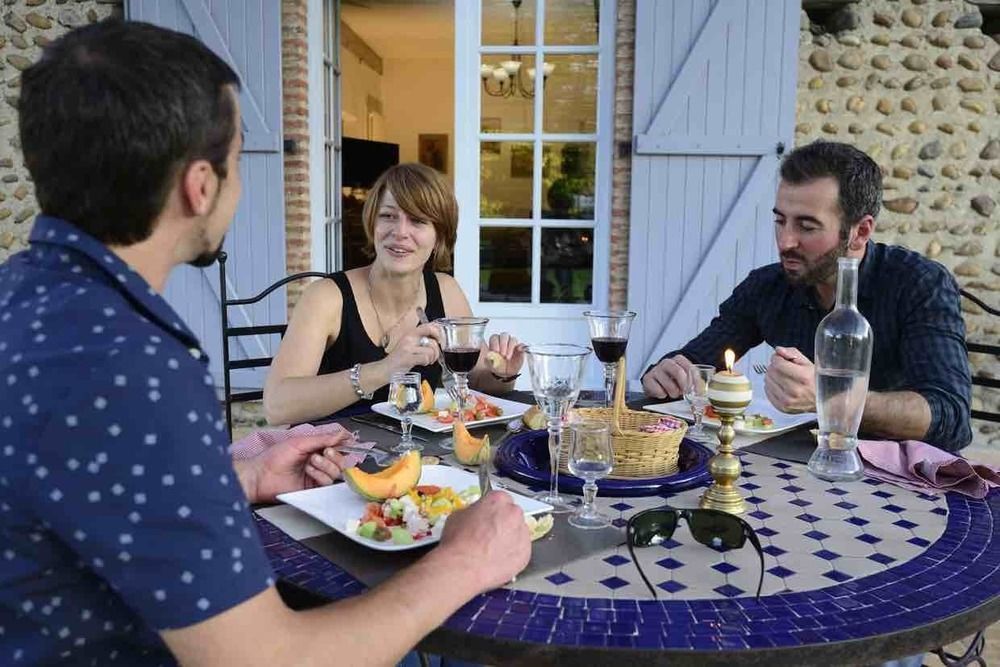 La Maison D'Anais Vic-en-Bigorre Luaran gambar